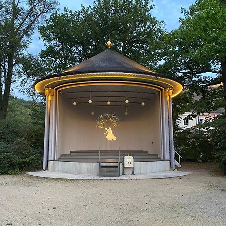 Fewo Roland Ranft Direkt Am Kurpark Barrierearm 60Qm バート・エルスター エクステリア 写真