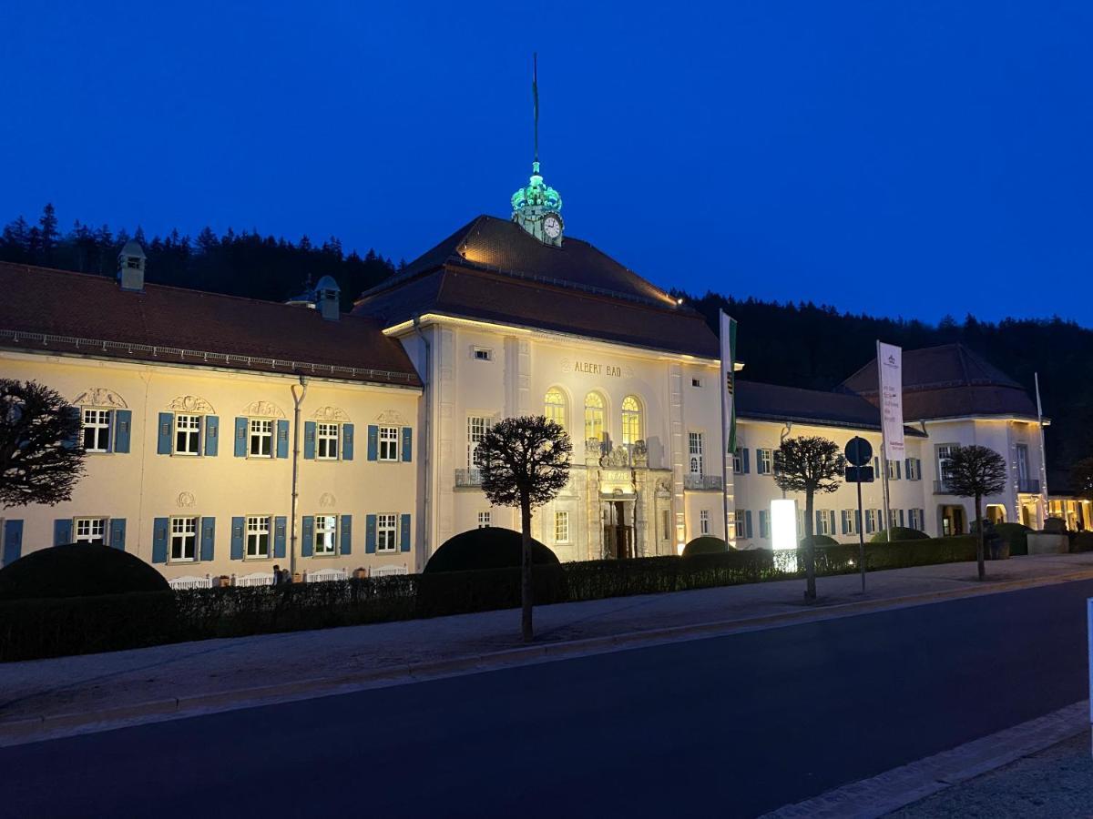 Fewo Roland Ranft Direkt Am Kurpark Barrierearm 60Qm バート・エルスター エクステリア 写真